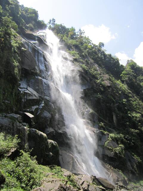 Hampang Vale